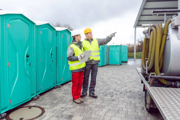 Best Standard Portable Toilet Rental  in Burbank, CA